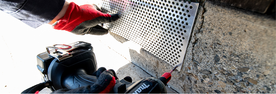 害獣駆除作業中の写真