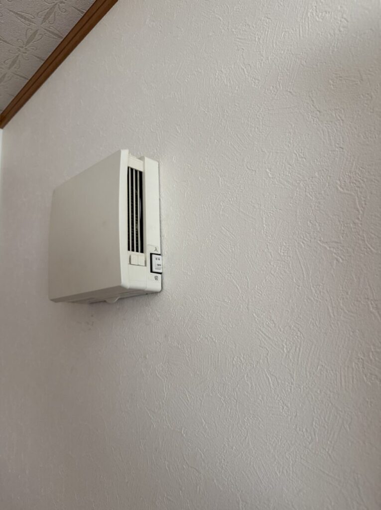 羽島市換気扇コウモリ糞被害