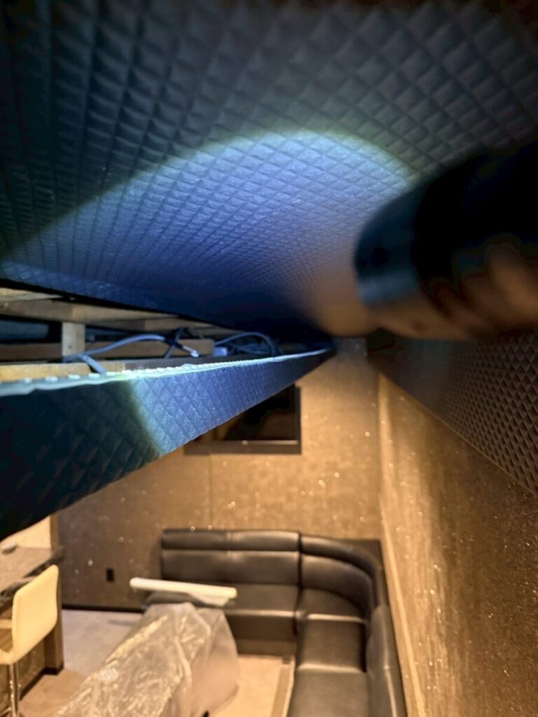 岐阜市ネズミ侵入口