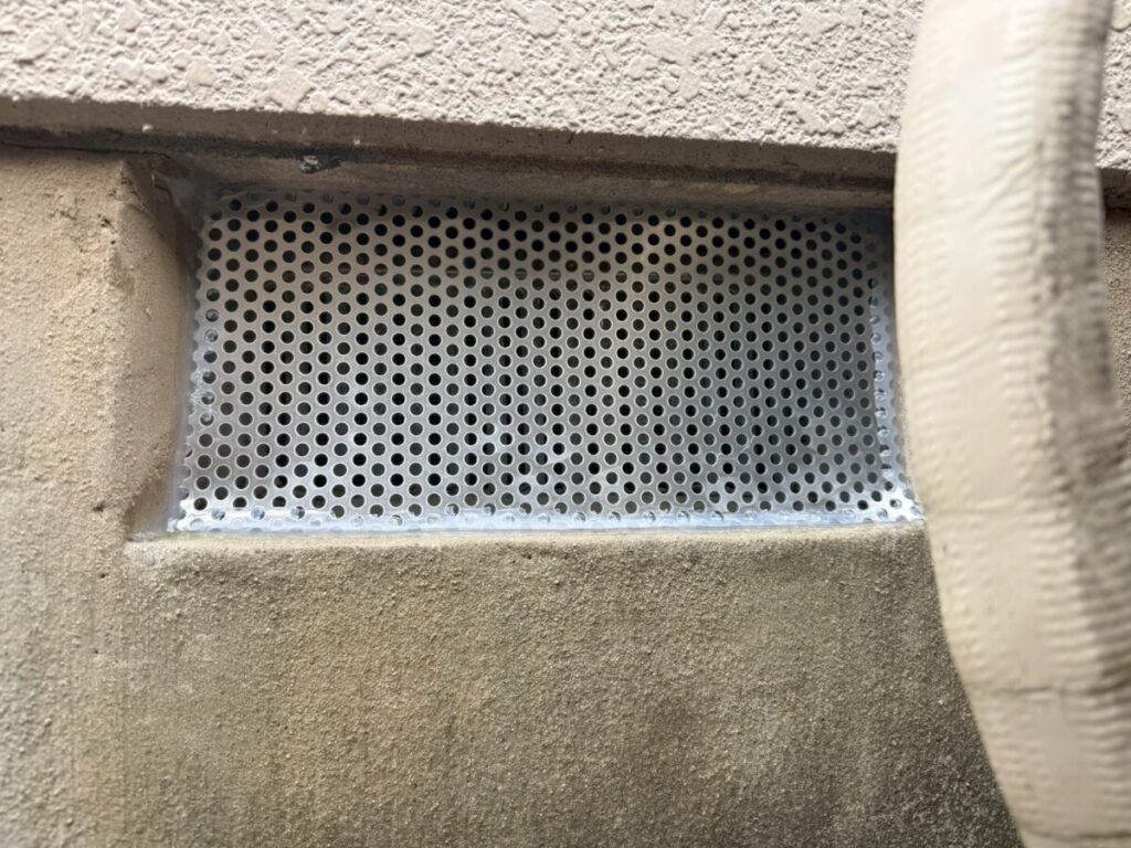 岐阜　イタチ侵入口封鎖